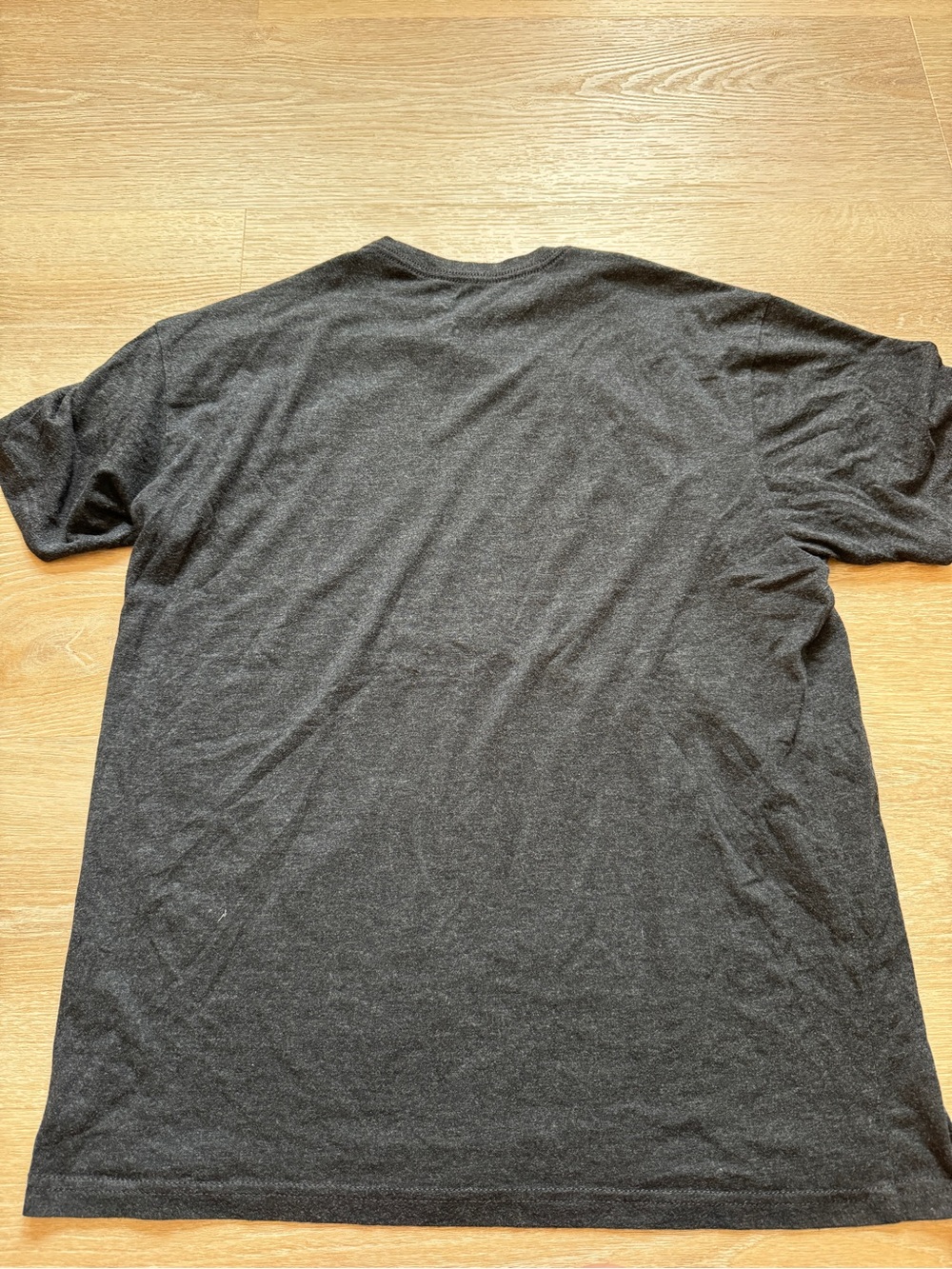 Claw & Order Gray T-Shirt Unisex Size Large - Picture 5 of 5